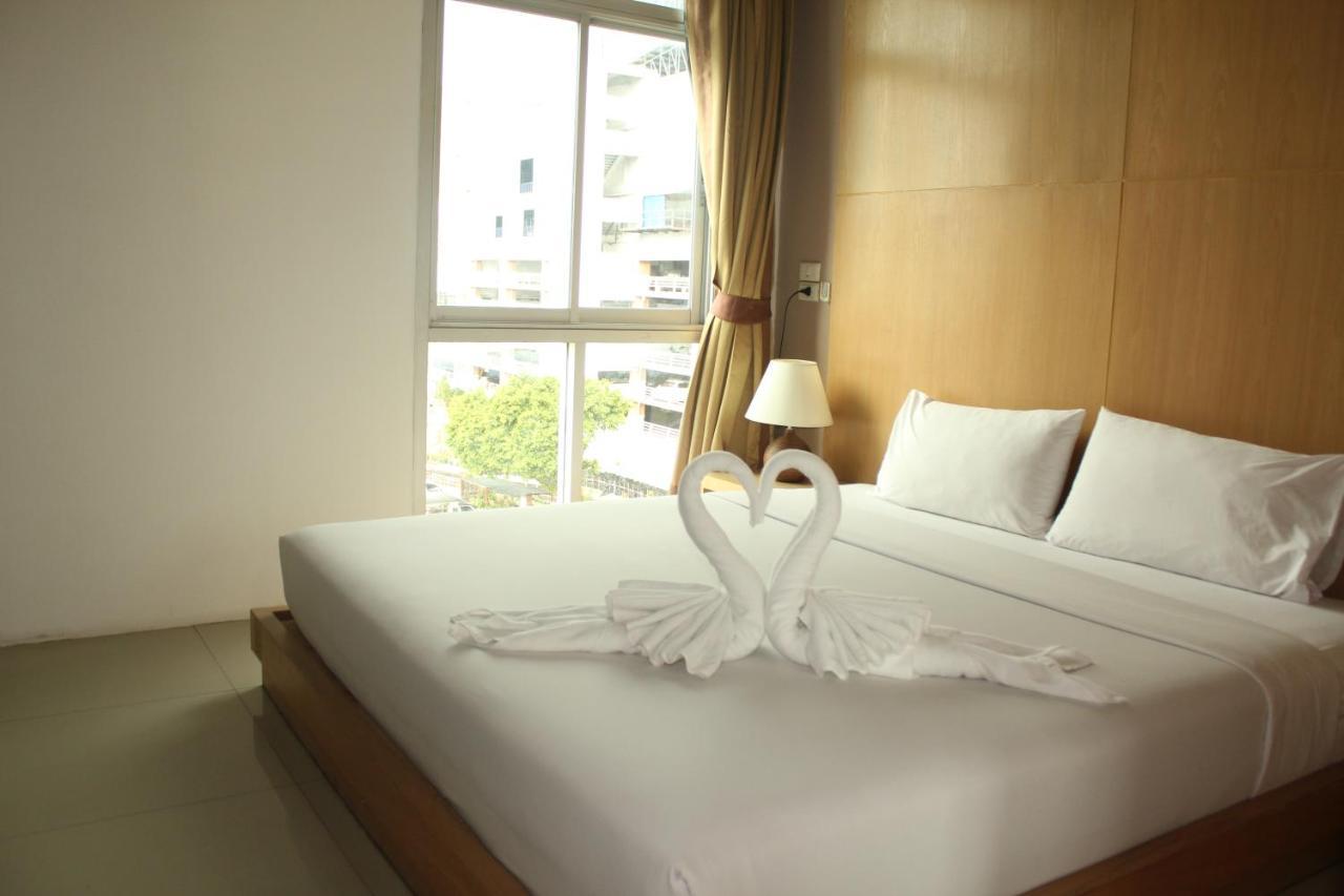 Bansabai Sabaidee Service Apartment Bangkok Exterior photo